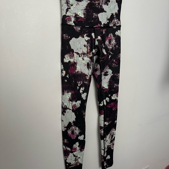 Lululemon Leggings Wunder Under Pant High Rise
Kara Blossom Multi Yoga Sporty 6 - Picture 7 of 13